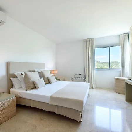 Exquisite Ibiza I Jaw Dropping Sea Views I Casa Blanca Jondal I 4 Bedrooms I Gym I Outdoor Kitchen I *